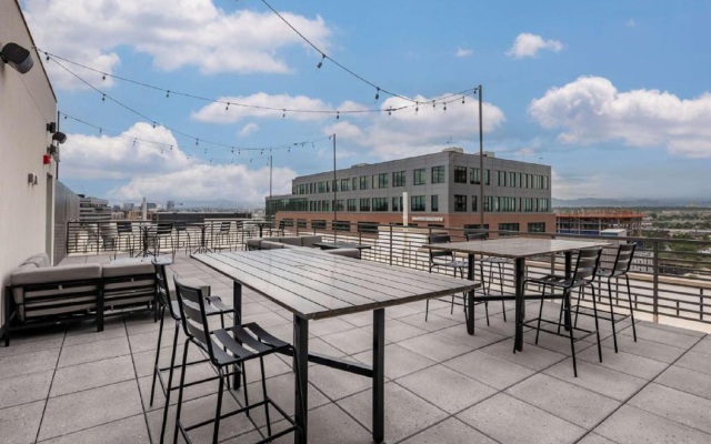 Vīb Hotel by Best Western Denver RiNo