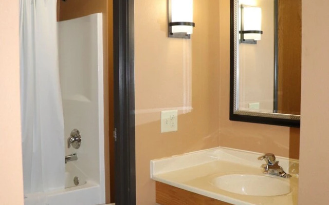 Prairie Inn and Suites Holmen/La Cross