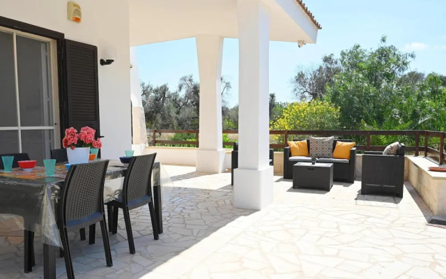 Villa Lino With Pool by Wonderful Italy