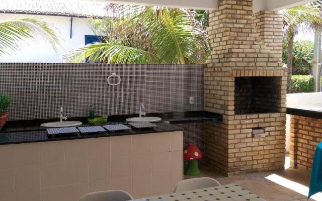 Casa duplex em frente ao mar, com 5 quartos.