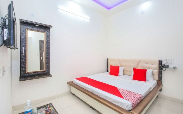 OYO 24851 Hotel R Continental