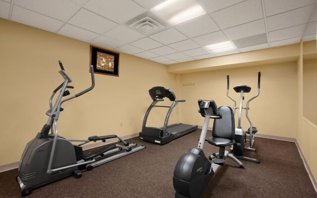 Days Inn by Wyndham Colchester Burlington