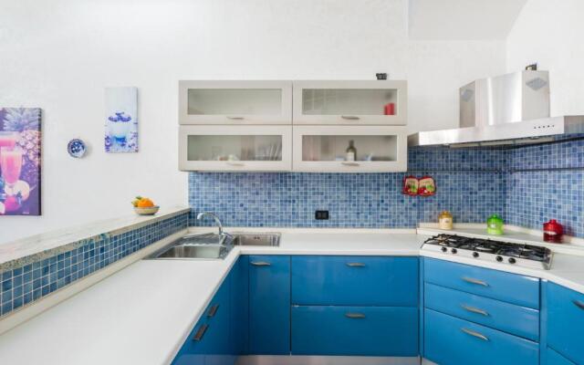 Lilla's house near the beach, parking & wifi