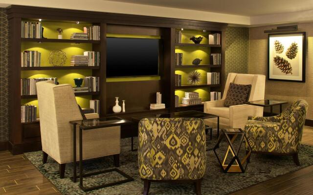 Sheraton Minneapolis West Hotel