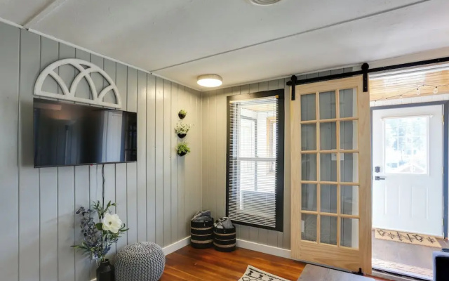 Centrally-located Mountain Getaway in Lead!