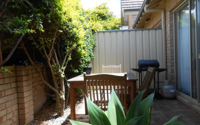 Augusta Georgiana Molloy Motel