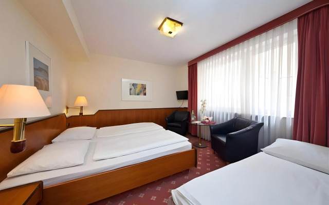 PLAZA INN Rieker Stuttgart Hauptbahnhof