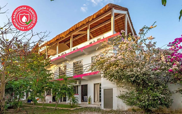 Hostpal Hotel Bugambilias Bacalar