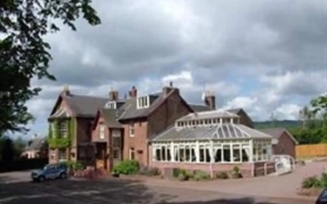Inchture Hotel