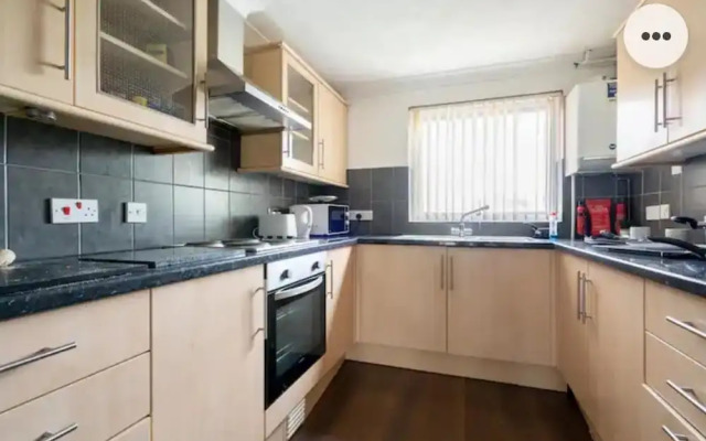 Home in Medway 3bedroom Free Sports Free Parking