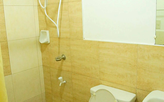 Travelbee Business Inn