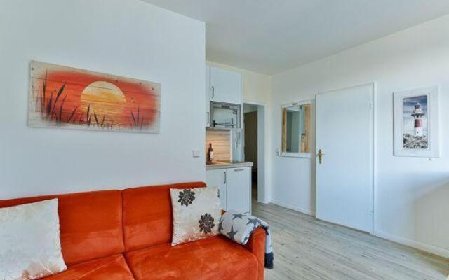 App-7-in-strandnaher-Lage-Baederstil-Villa-in-Wenningstedt-Sylt