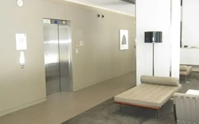 Studio Apartment Near Financial District