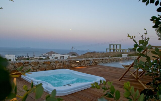 Villa Moonflower
