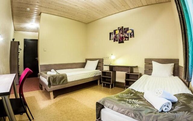 Agate Hotel