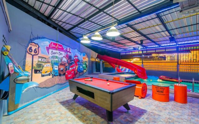 Rest House Supercar Pool Villa