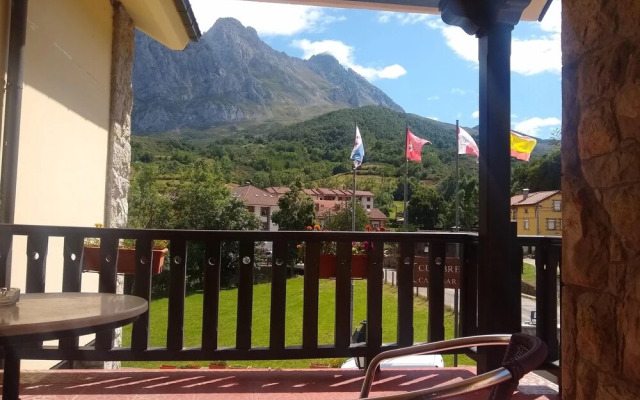 Hotel Cumbres Valdeon