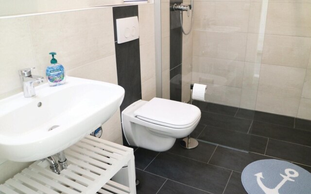 Awesome Apartment in Graal-müritz With 1 Bedrooms and Wifi