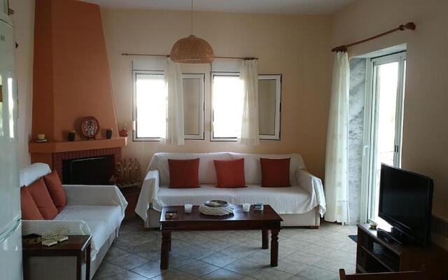 Cozy House In A Quiet Neighborhood Paliouri Region