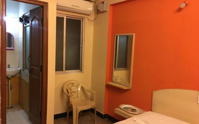 Sri Vijaya Palace Lodging