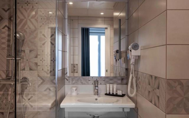 Hôtel Saint Martin Bastille