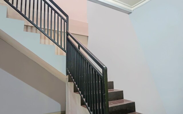 Collection O 91726 Alif Ab11 Syariah