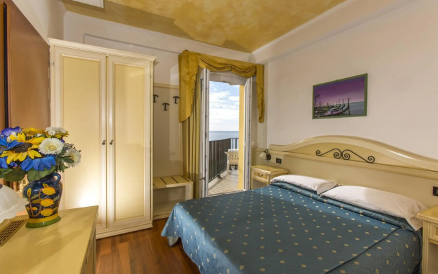 Hotel Mondial