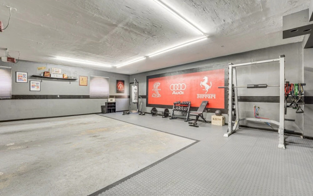 Seguin Riverfront Retreat: Fishing Dock + Kayaks!