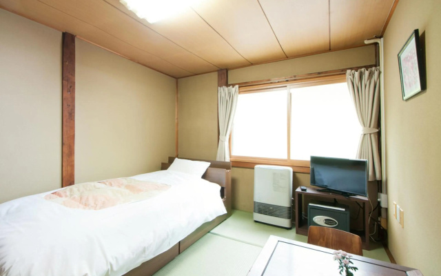 Yachi Onsen Spa – Guest Rooms – Towada
