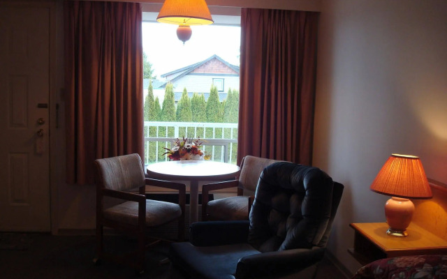 Ocean Crest Motel