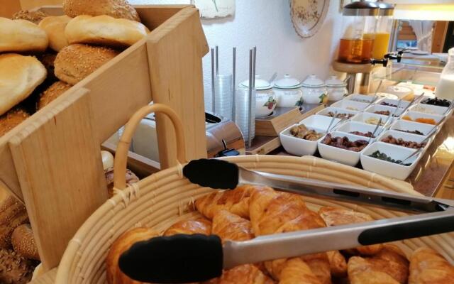 Adler Hotel-Pension 3 Sterne