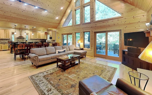 Claralea Lodge by Taylor Made Deep Creek