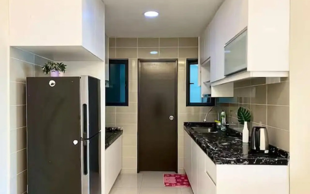 Rooftop Pool Jalan Landmark Apartments