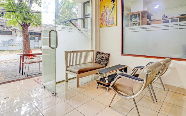 OYO 90218 Ubaran Guest House