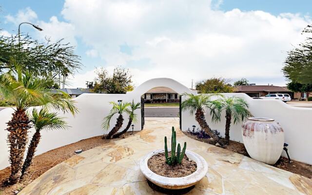 Ultra-Posh - 3 Br Home