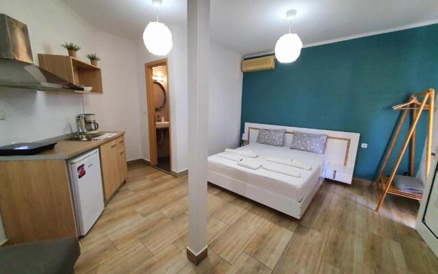 River rooms kriaritsi