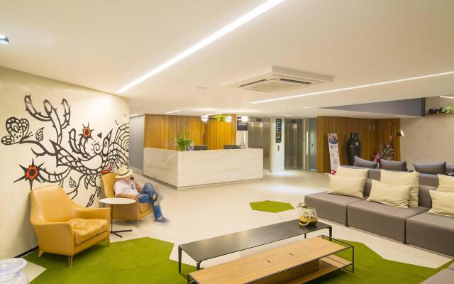 Infinity at the Sea by Welkom