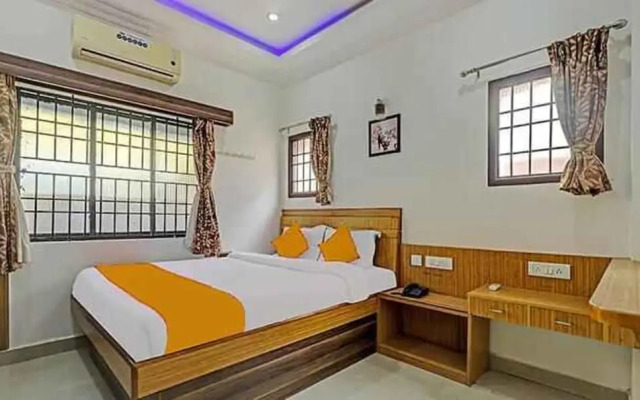 Fabexpress Sakthi Inn