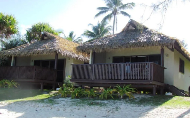 Muri Shores