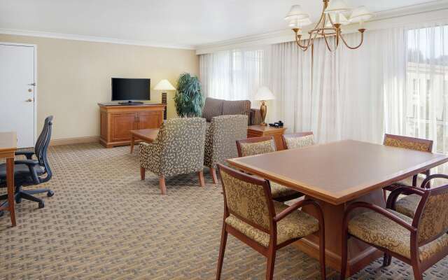 Hilton Seattle Airport & Conference Center