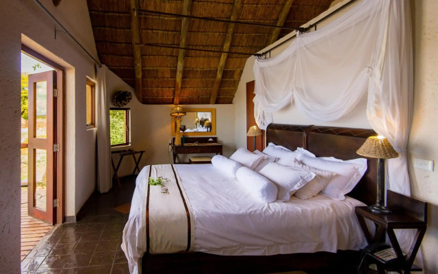 Tau Game Lodge