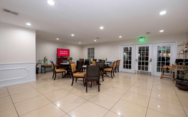 Red Roof Inn & Suites Wilson