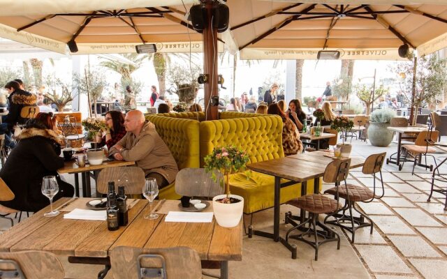 Top of the Tops Center Apartments - extra clean air