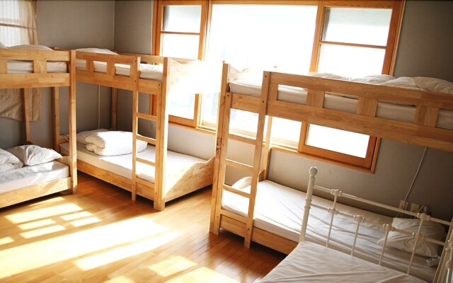 Malzza House - Hostel