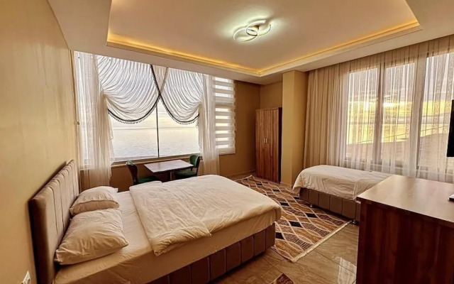 1071 Otel & Restaurant