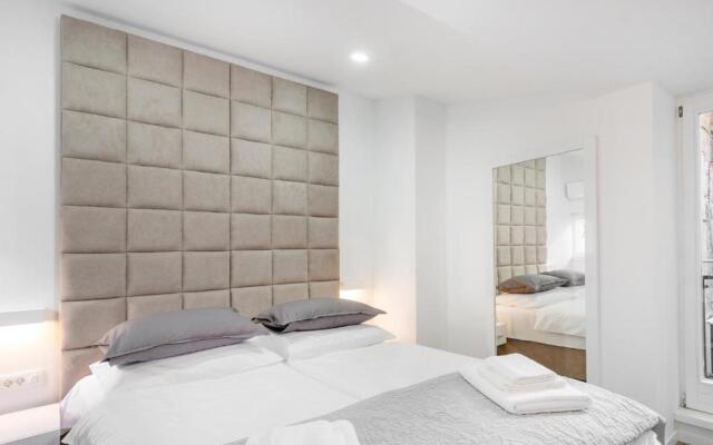 Feel like an Emperor Apartment