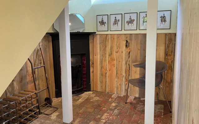 The Coach House - Trinity Lodge