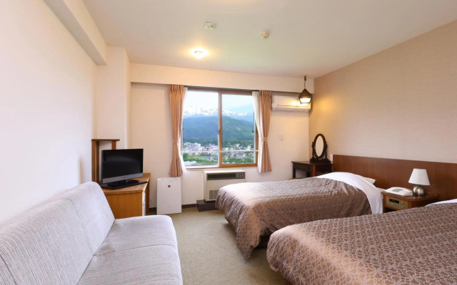Hakuba Highland Hotel – Guest Rooms – Hakuba