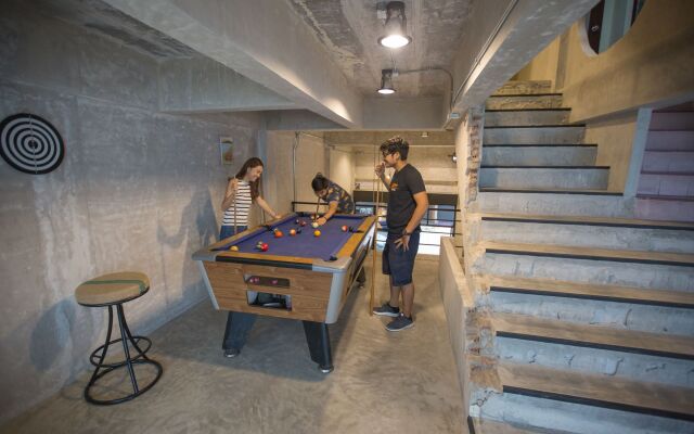 UdonBackpackers Beds and cafe