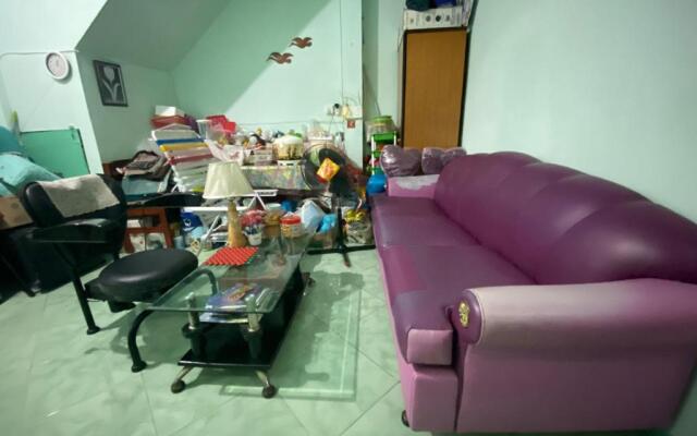 SPOT ON 92115 Homestay Bude Sri